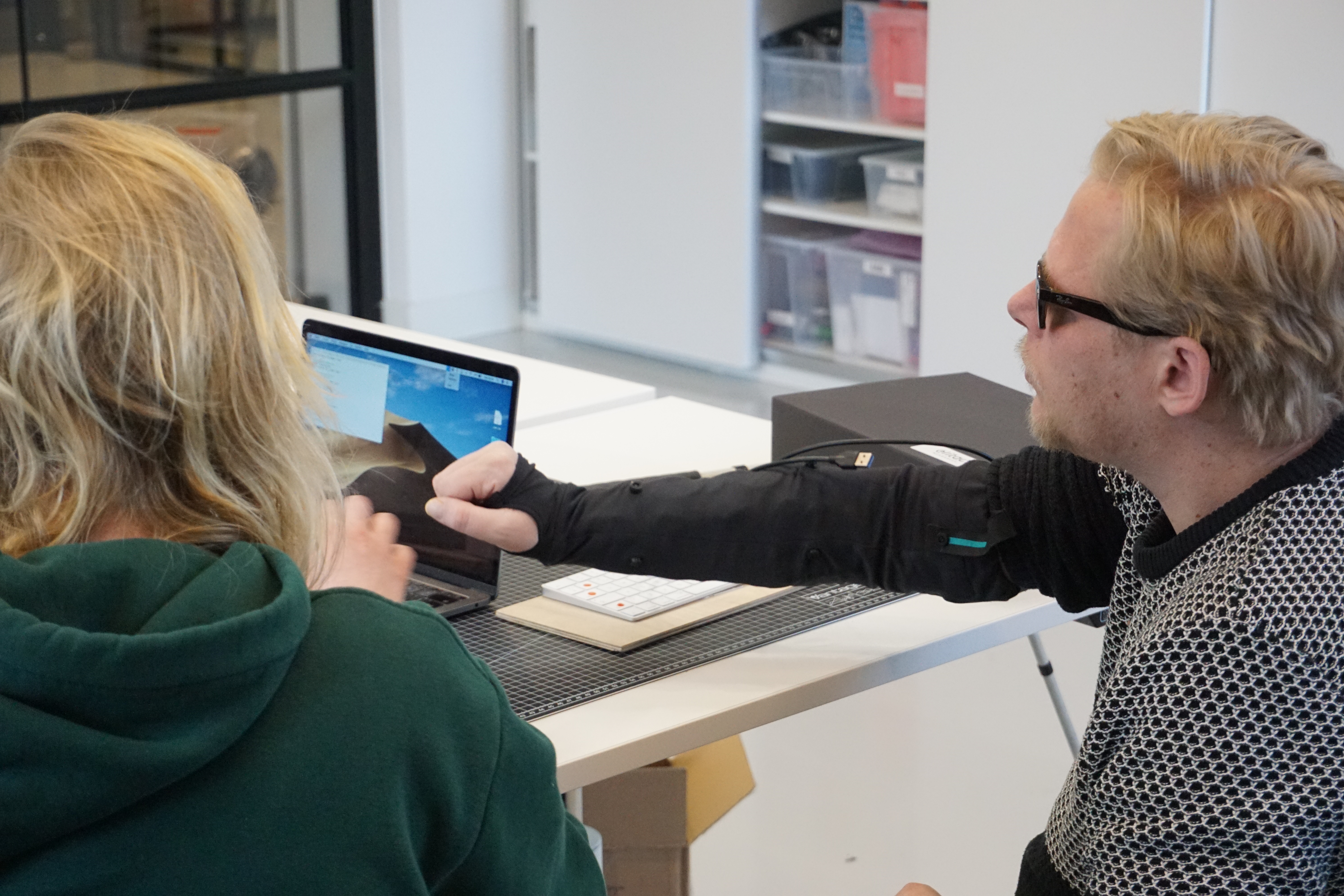 kunnen blinden trillingen onderscheiden